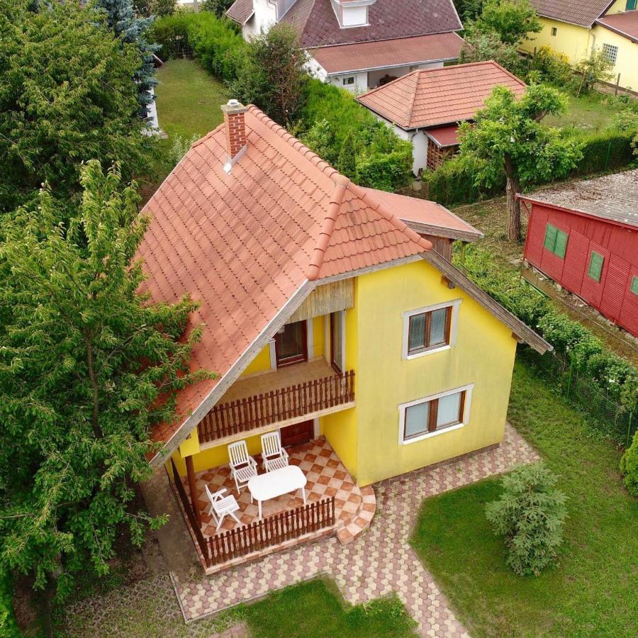 David Apartman Gárdony Exterior foto